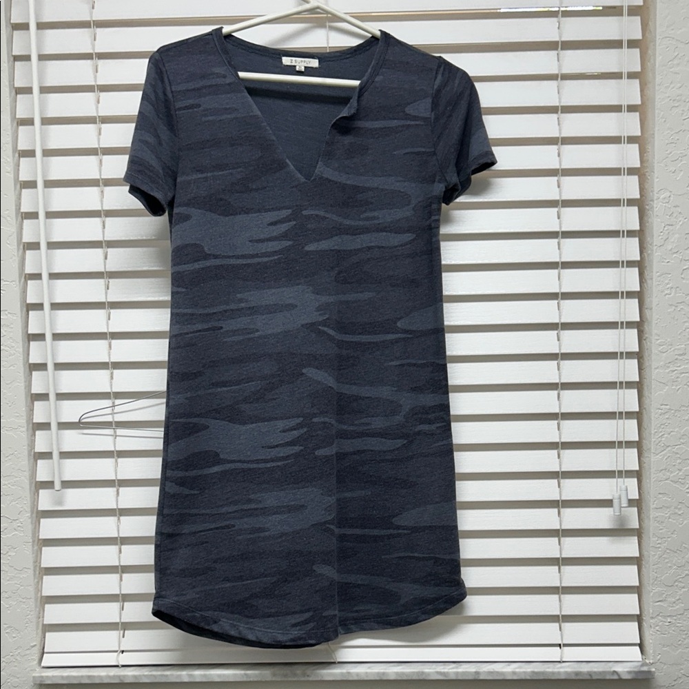 Z Supply Charcoal Knit V-Neck tshirt Dress